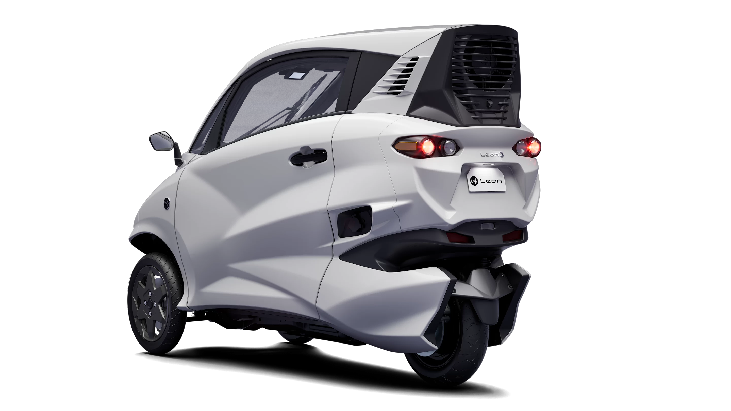 Lean3のヘッドライトとフロントホイール